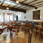 Amarantos 3*
